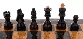 Шахматы из тонированной карельской березы "Фигурные"